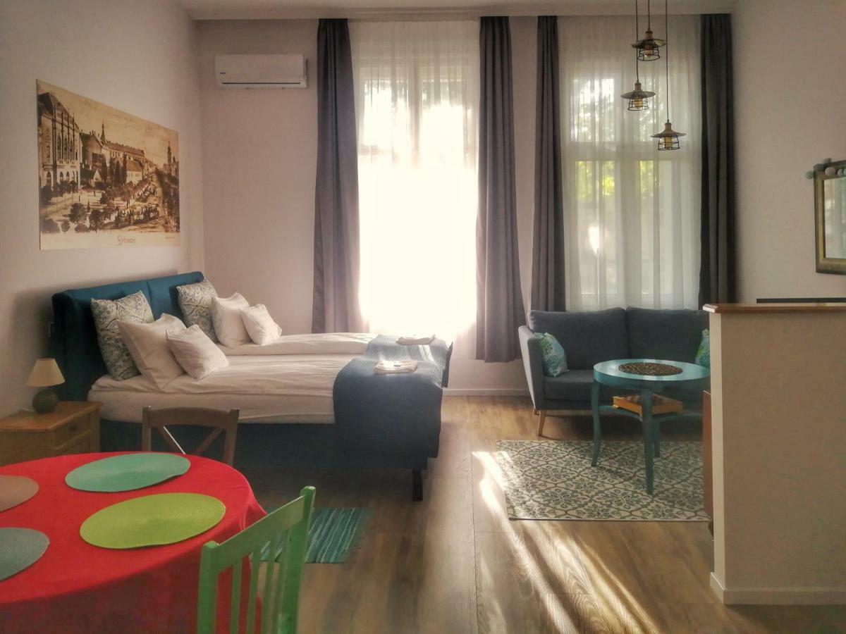M37 Apartman 데브레첸 외부 사진
